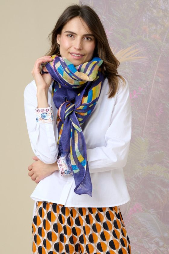 ALBANE Wool Scarf for Women | Storiatipic