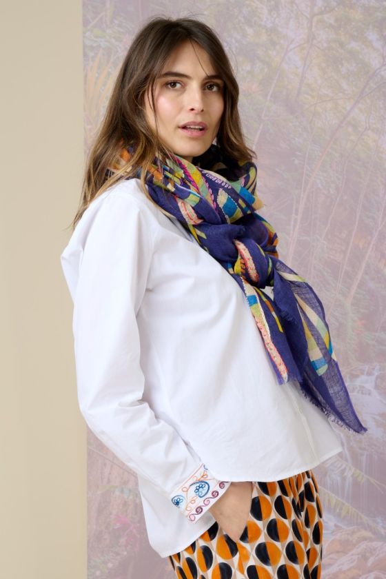 ALBANE Wool Scarf for Women | Storiatipic