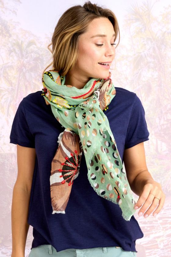 AMBER Wool Scarf for Women | Storiatipic